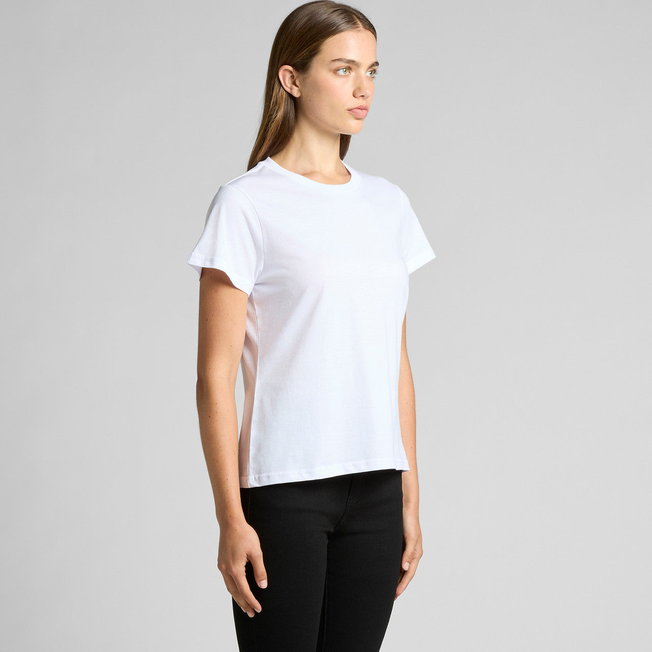 Right View of  Wo's Basic Tee | 4051  grouped