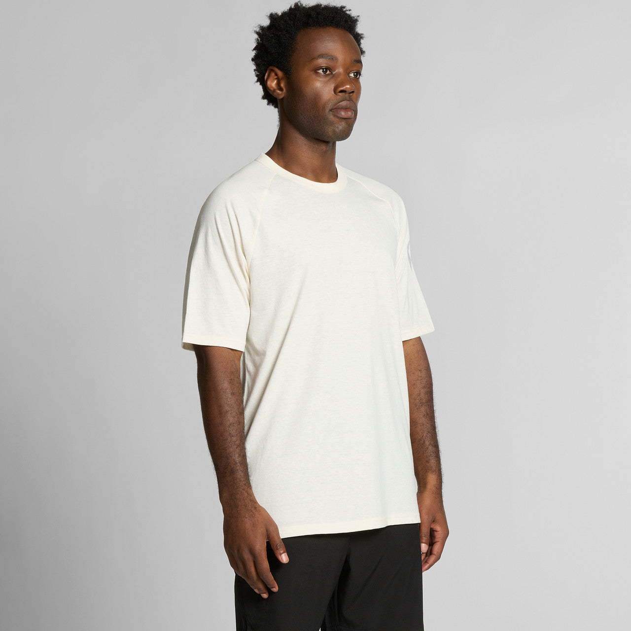 Right View of  Staple Active Blend Tee | 5610  grouped
