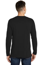 Black District Very Important Tee Long Sleeve. DT6200