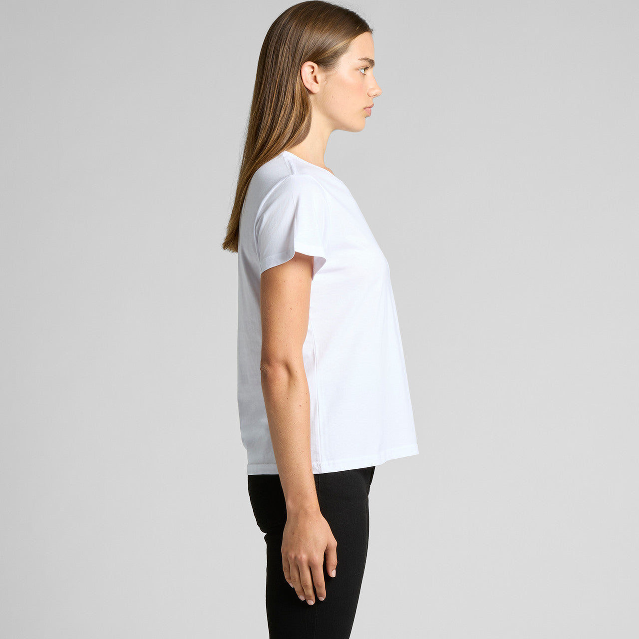 Left View of  Wo's Basic Tee | 4051  grouped